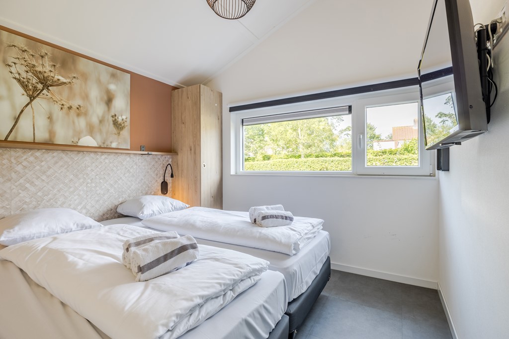 Zeebad-Watervilla-Luxe-8-402- 05.jpg